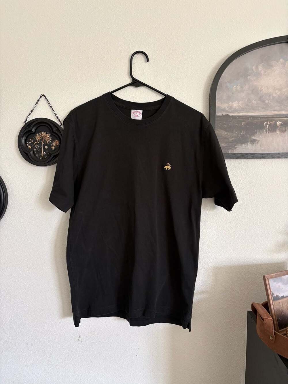Brooks Brothers T-Shirt Size M Black Golden Fleece Logo